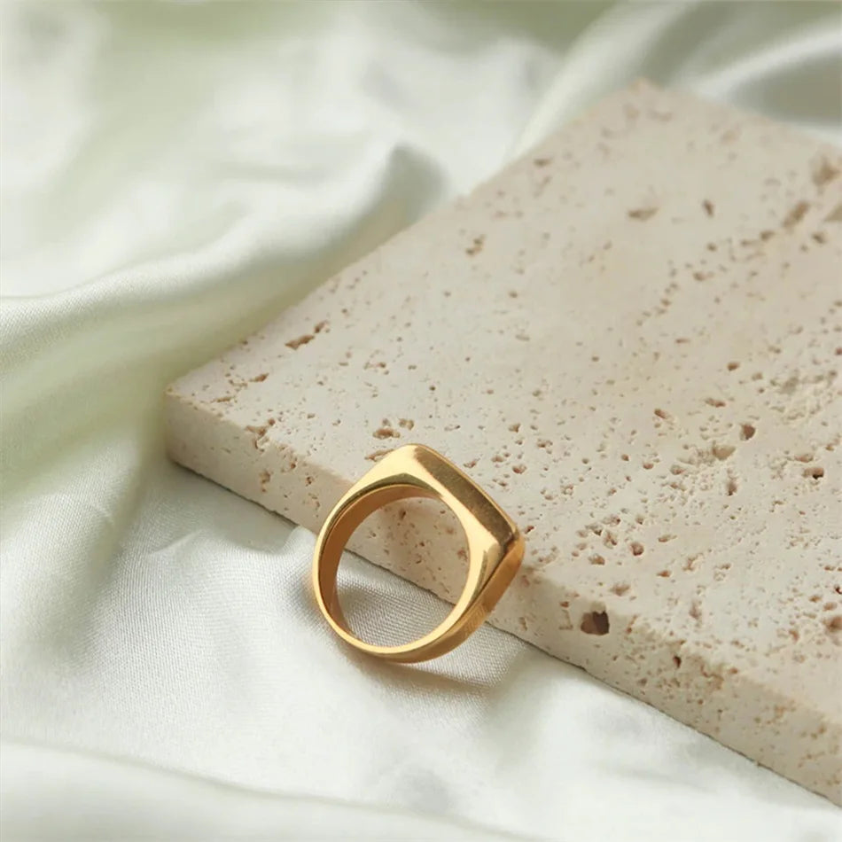 Geometric Ring