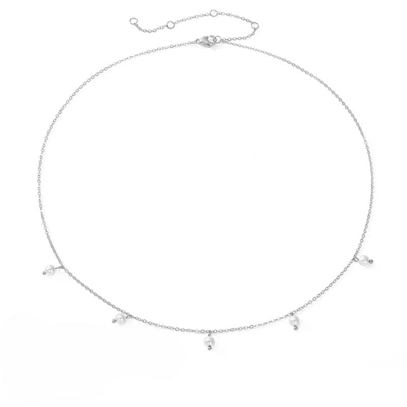 Chic Pearl Necklace