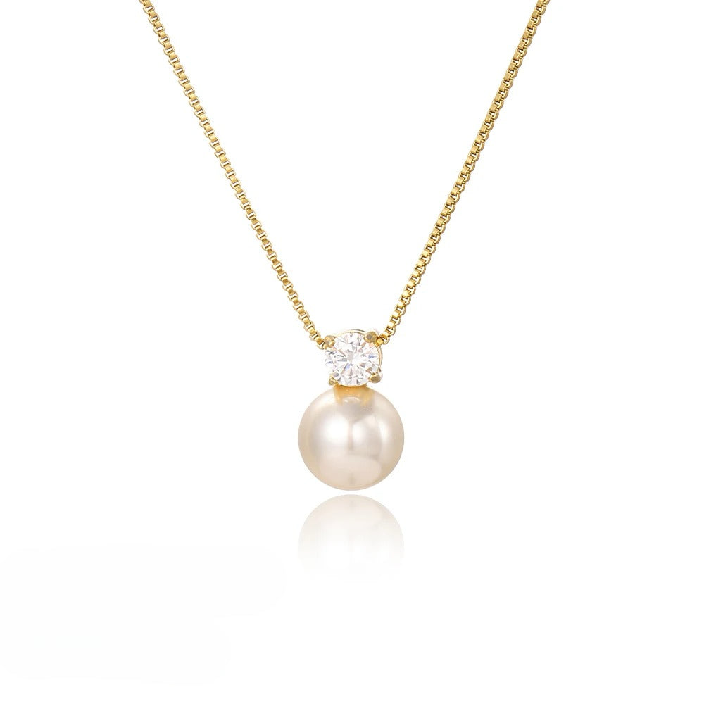 Classic Pearl Pendant Necklace