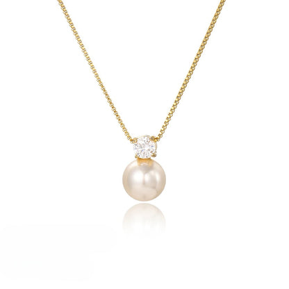 Classic Pearl Pendant Necklace